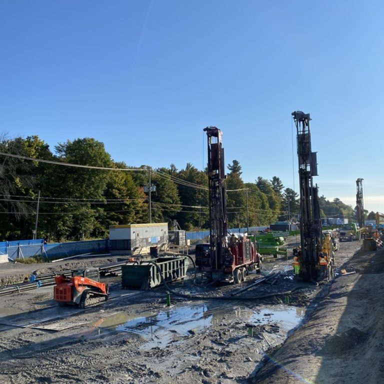 Projet École secondaire Mirabel, 55 puits de géothermie conventionnel de 400’.
