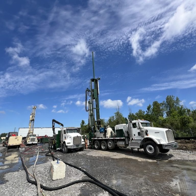 Projet CFP Chateauguay, 35 puits de 500'.